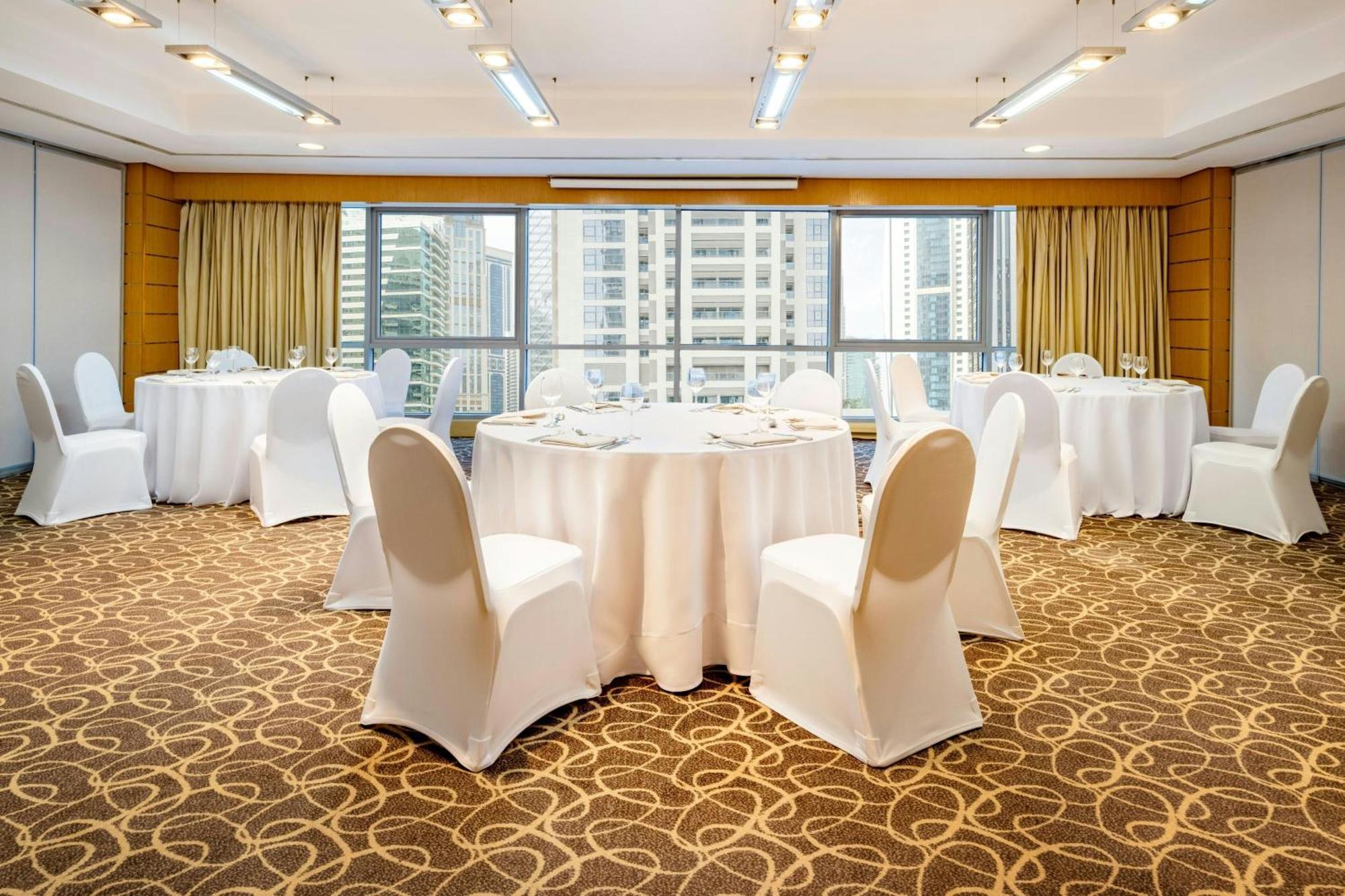 דוחה Qabila Westbay Hotel By Marriott מראה חיצוני תמונה Meeting room